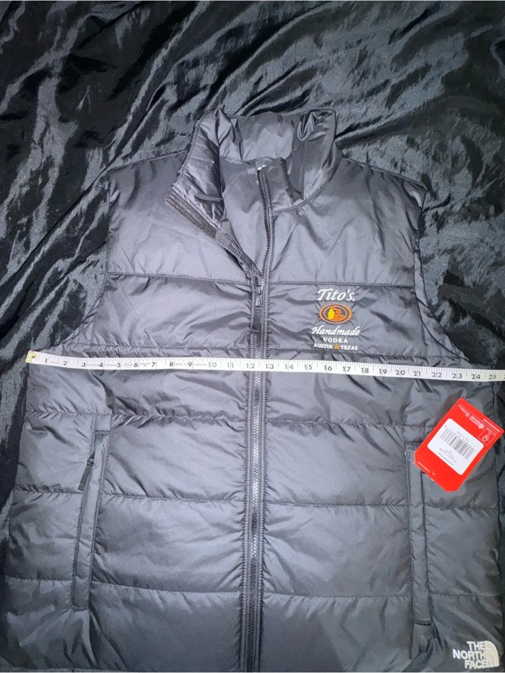 The North Face Tito’s Handmade Vodka Men’s XL Black Insulated Puffer Vest NWT